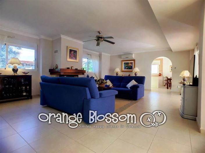 Image No.6-6 Bed Villa for sale