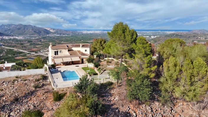 Image No.2-5 Bed Villa for sale