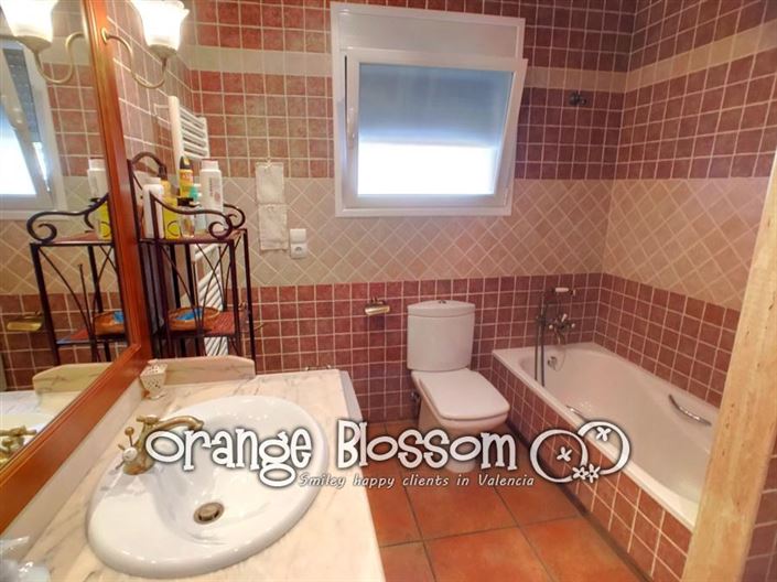 Image No.30-5 Bed Villa for sale