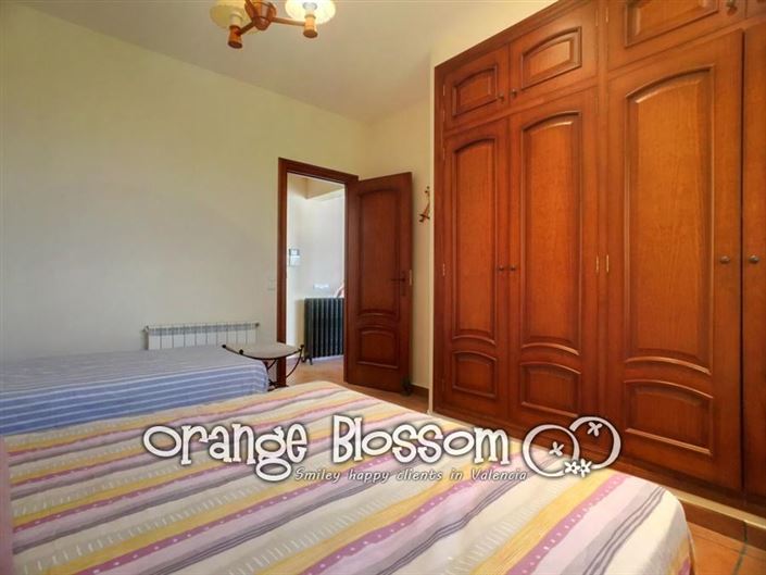 Image No.48-5 Bed Villa for sale