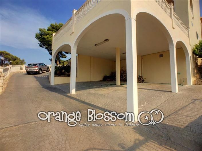 Image No.49-5 Bed Villa for sale