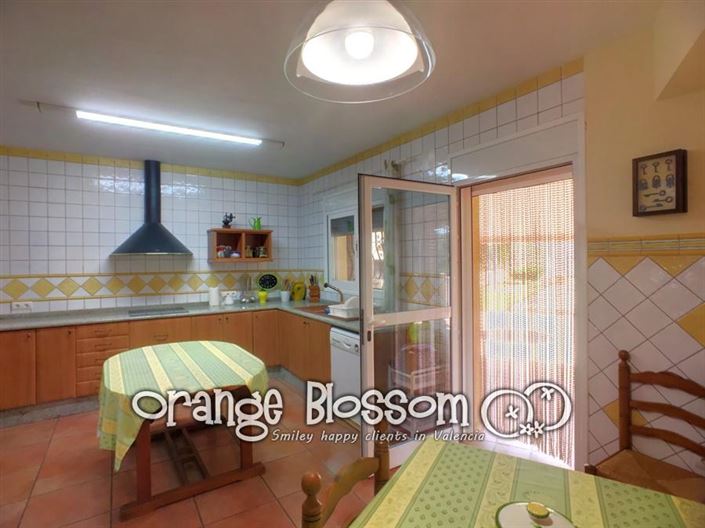 Image No.10-5 Bed Villa for sale