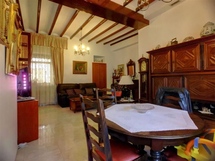 Image No.10-5 Bed Townhouse for sale