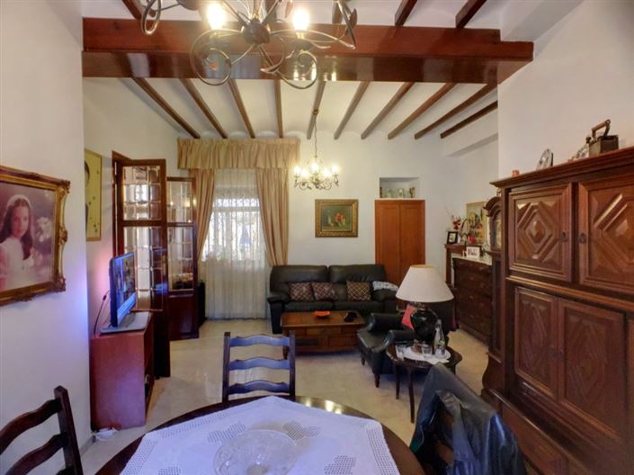 Image No.12-5 Bed Townhouse for sale