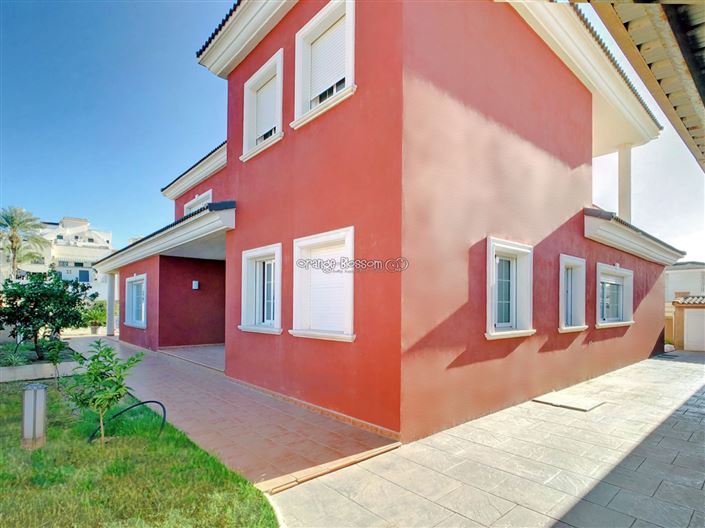 Image No.7-7 Bed Villa for sale