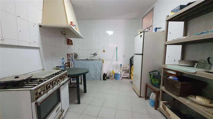 Image No.26-14 Bed Townhouse for sale