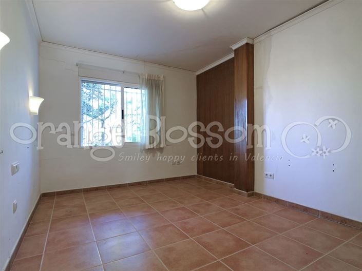 Image No.38-5 Bed Villa for sale