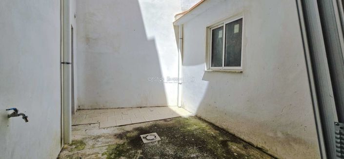 Image No.30-6 Bed Townhouse for sale