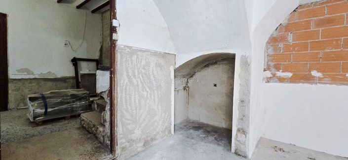 Image No.31-6 Bed Townhouse for sale