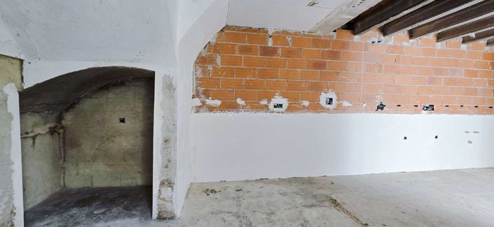 Image No.32-6 Bed Townhouse for sale