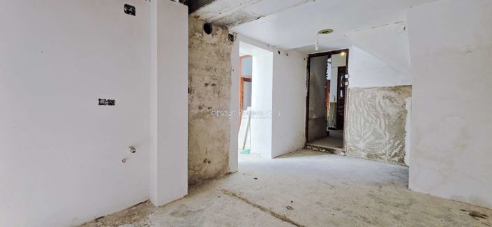 Image No.36-6 Bed Townhouse for sale