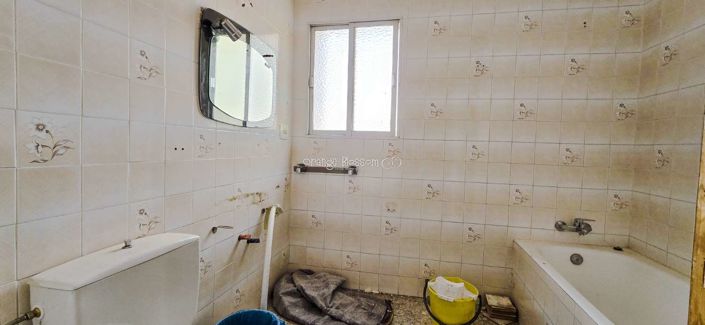 Image No.44-6 Bed Townhouse for sale