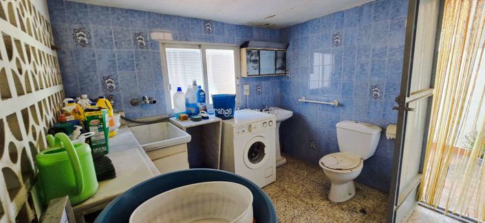 Image No.37-4 Bed Townhouse for sale