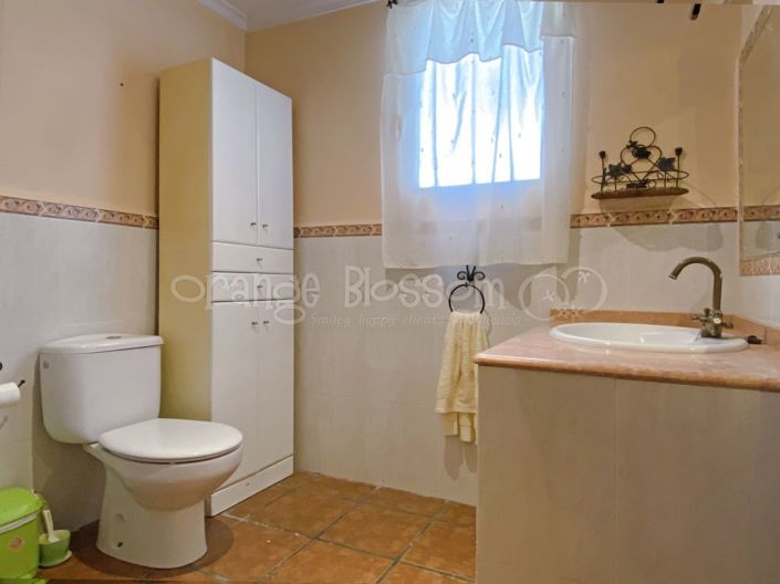 Image No.33-7 Bed Villa for sale