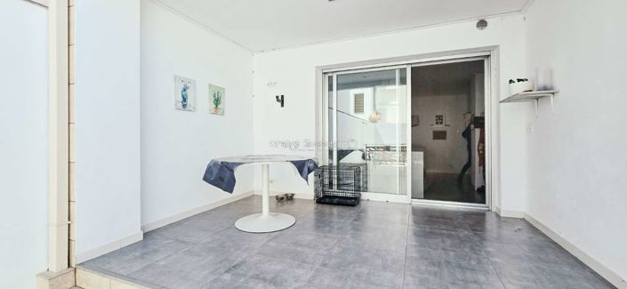 Image No.27-4 Bed Property for sale