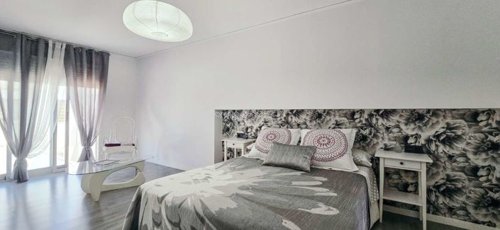 Image No.45-4 Bed Property for sale