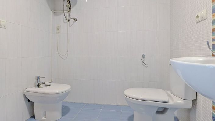 Image No.22-2 Bed Apartment for sale