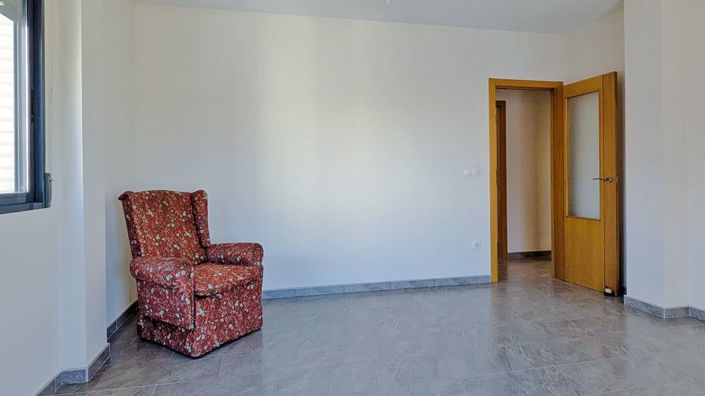 Image No.10-2 Bed Apartment for sale