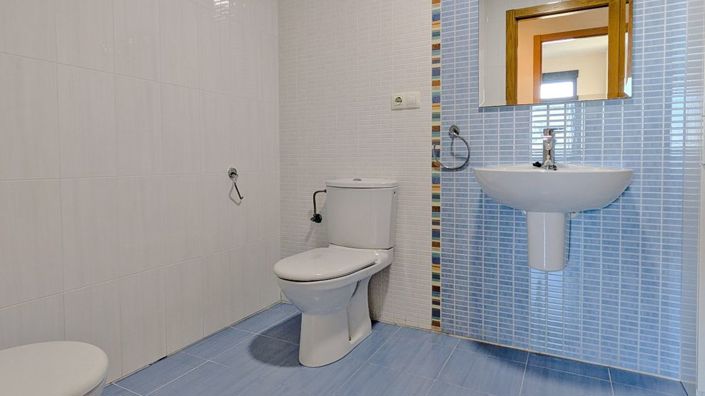 Image No.21-2 Bed Apartment for sale