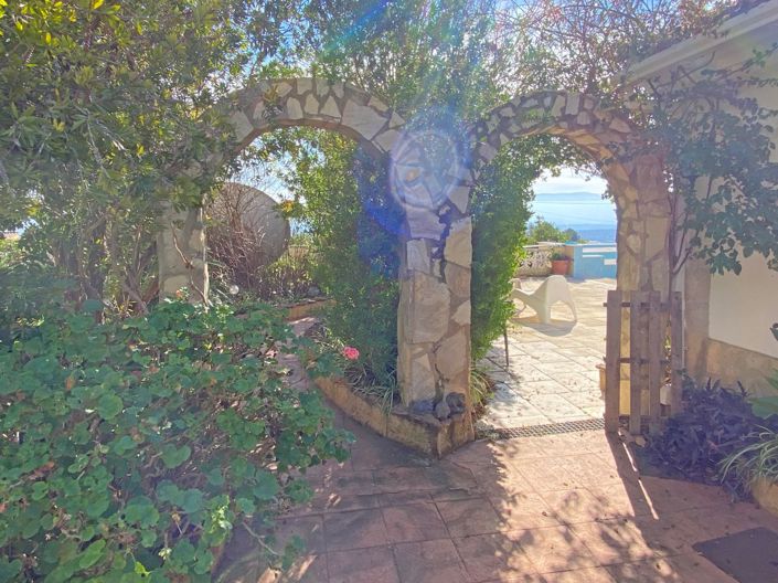 Image No.20-9 Bed Villa for sale