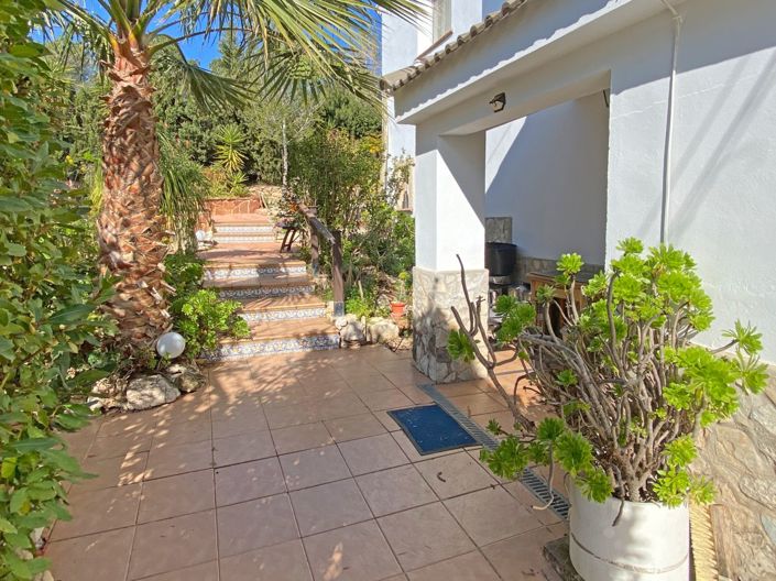 Image No.25-9 Bed Villa for sale