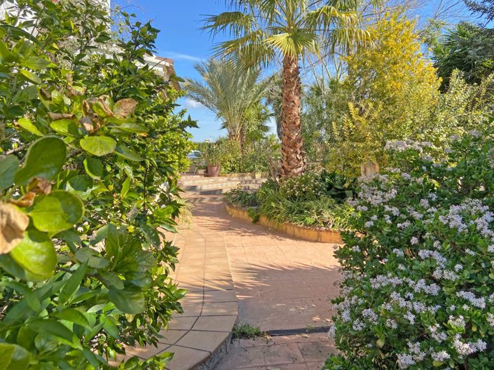 Image No.49-9 Bed Villa for sale