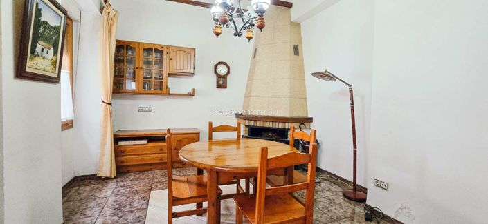 Image No.12-4 Bed Townhouse for sale