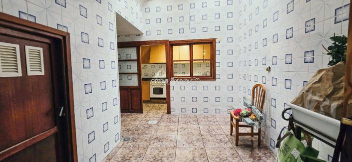 Image No.18-4 Bed Townhouse for sale