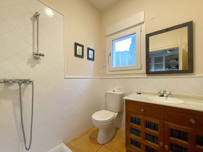 Image No.34-5 Bed Villa for sale