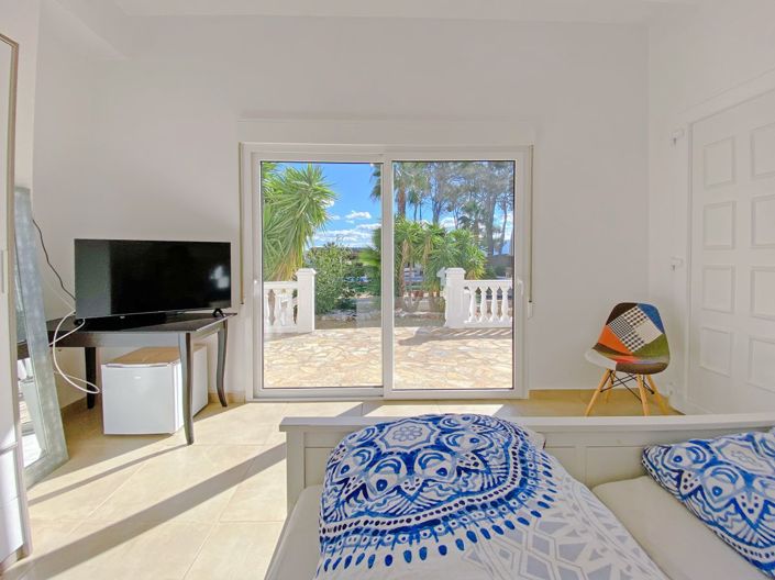 Image No.44-7 Bed Chalet for sale