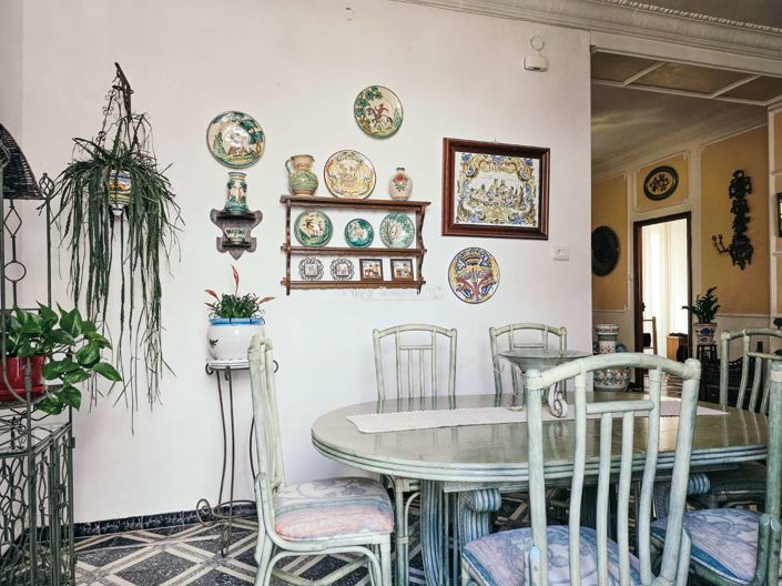 Image No.26-6 Bed Townhouse for sale