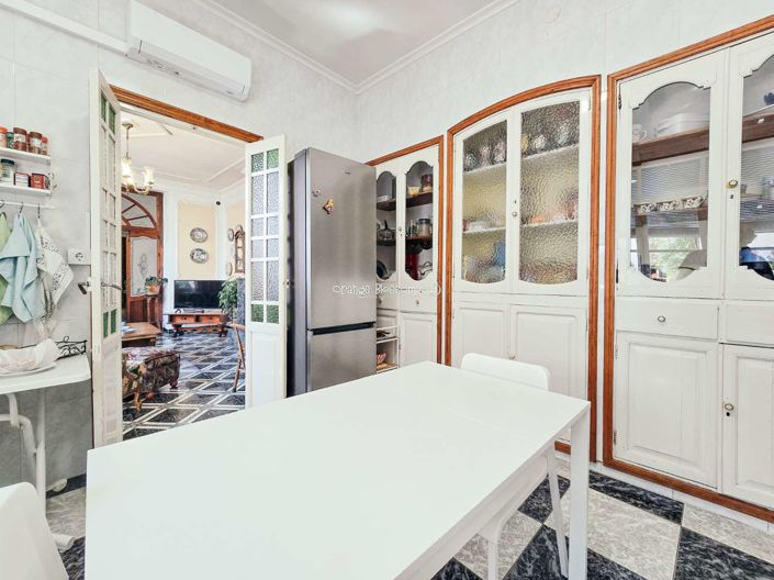 Image No.46-6 Bed Townhouse for sale