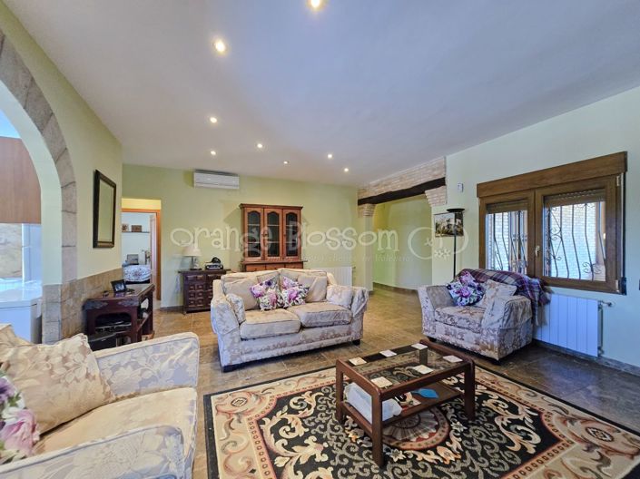 Image No.26-3 Bed Villa for sale