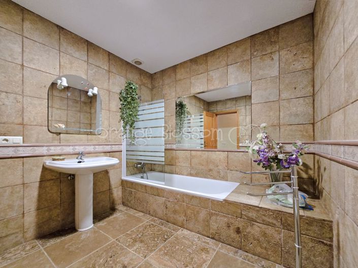 Image No.38-3 Bed Villa for sale