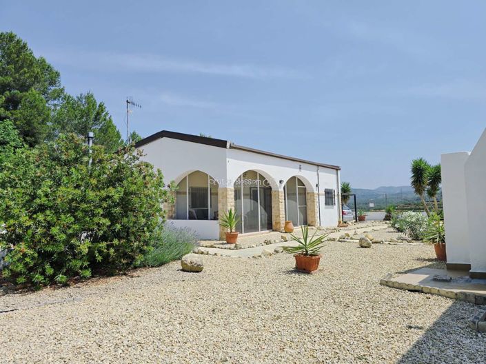 Image No.1-3 Bed Villa for sale