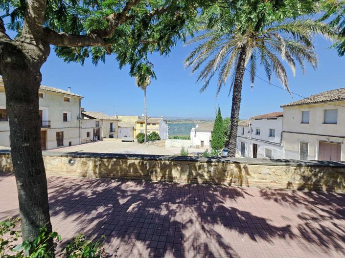 Image No.1-3 Bed Townhouse for sale