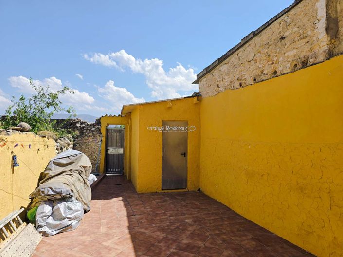 Image No.33-3 Bed Townhouse for sale