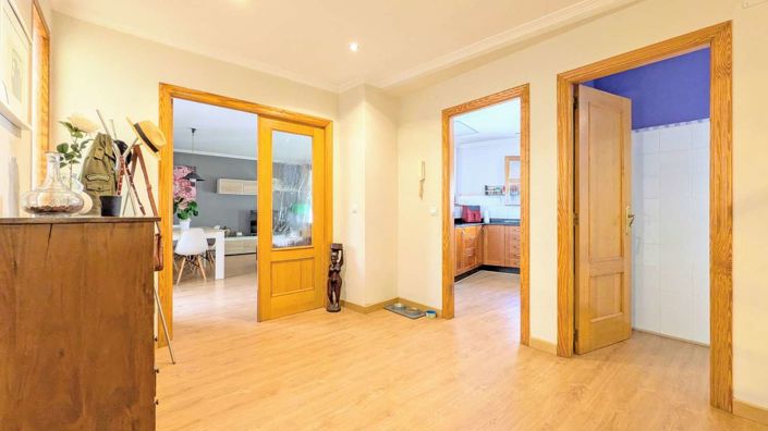 Image No.30-5 Bed Property for sale