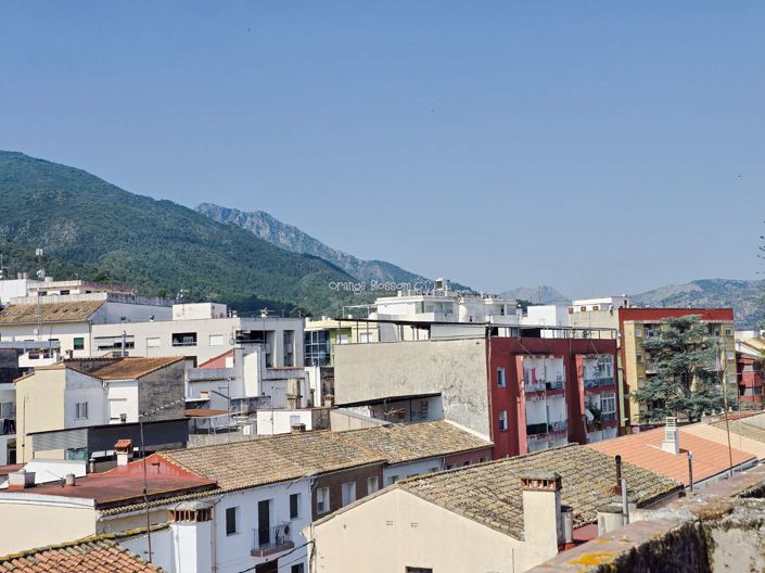 Image No.1-3 Bed Property for sale