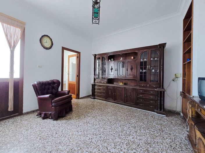 Image No.27-3 Bed Property for sale