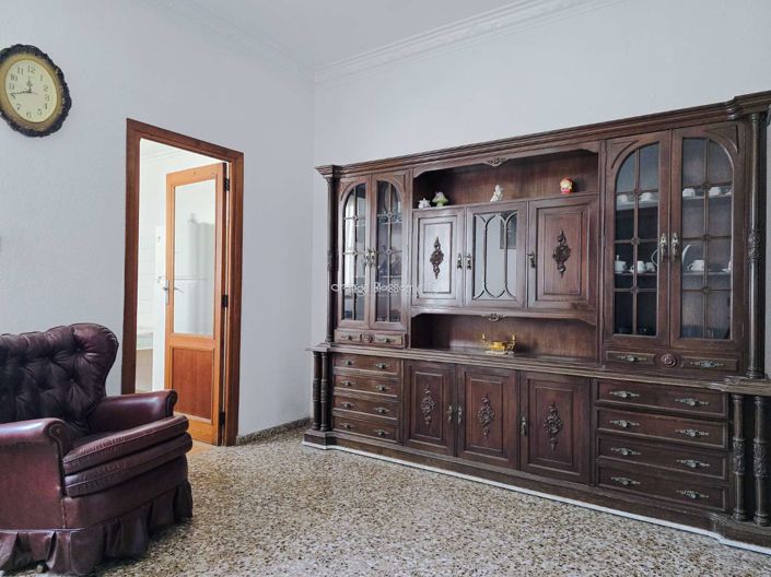 Image No.28-3 Bed Property for sale