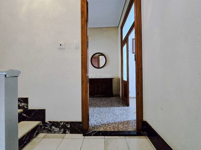 Image No.3-3 Bed Property for sale