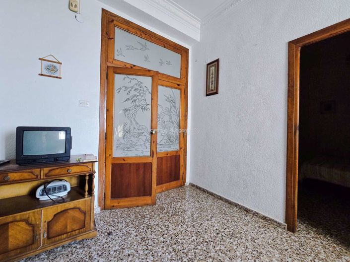 Image No.31-3 Bed Property for sale