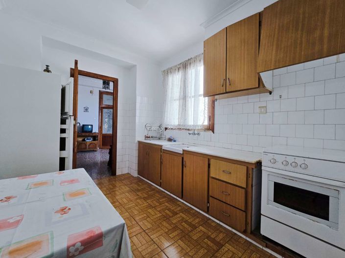 Image No.38-3 Bed Property for sale