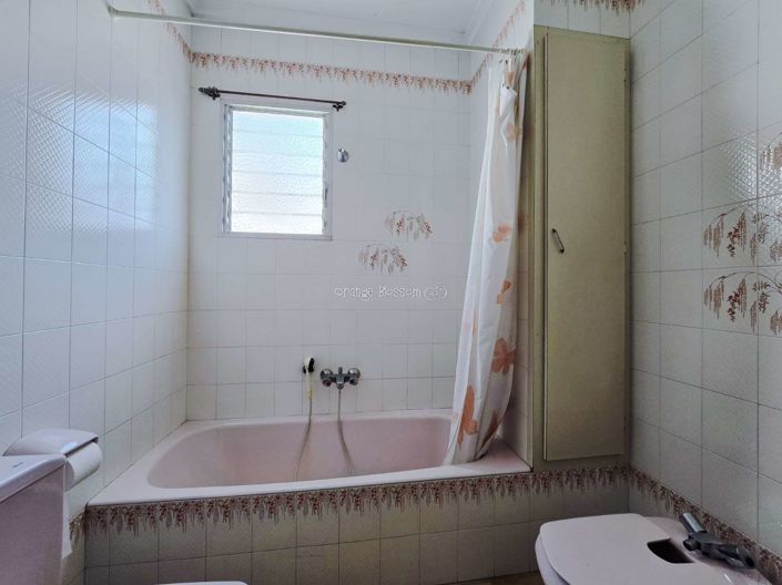 Image No.43-3 Bed Property for sale