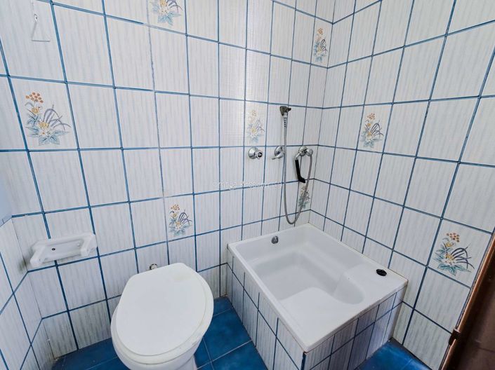 Image No.47-3 Bed Property for sale