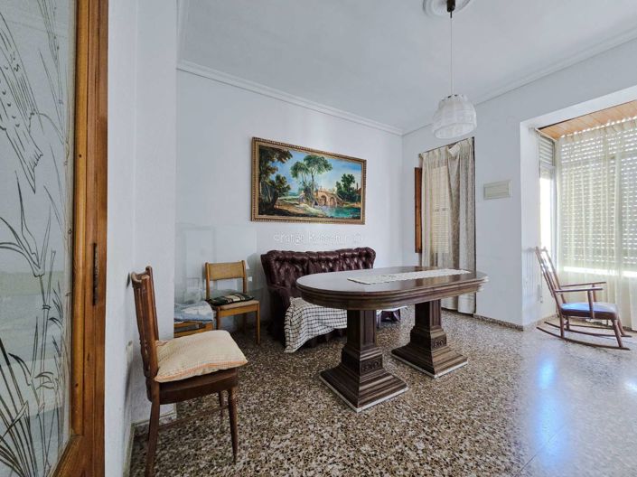 Image No.8-3 Bed Property for sale