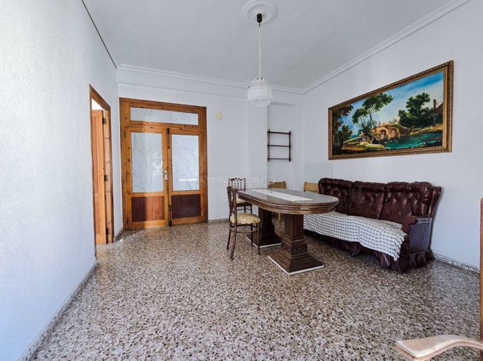 Image No.9-3 Bed Property for sale