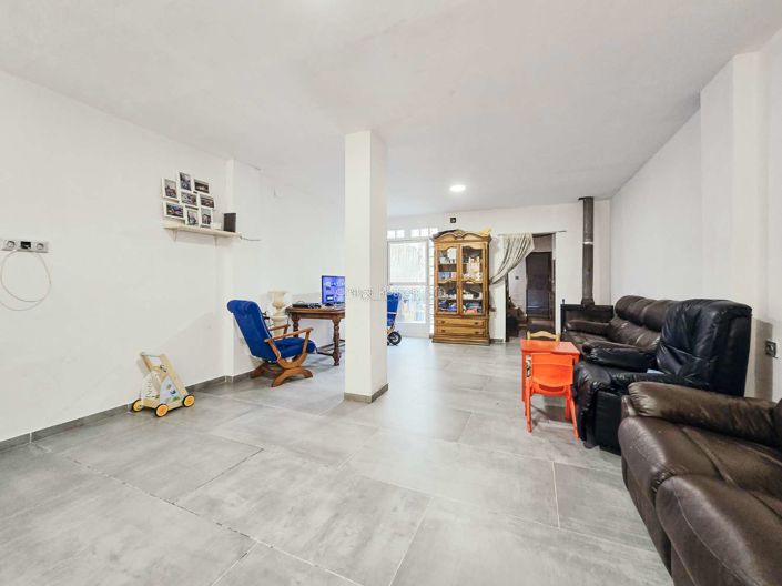 Image No.1-2 Bed Townhouse for sale