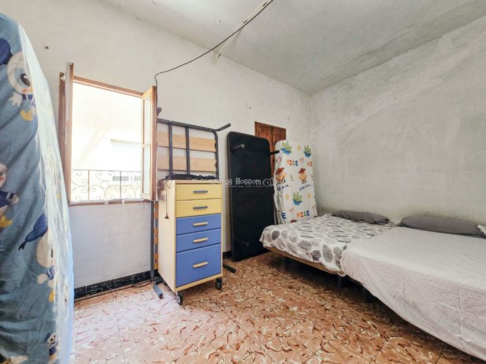 Image No.22-2 Bed Townhouse for sale